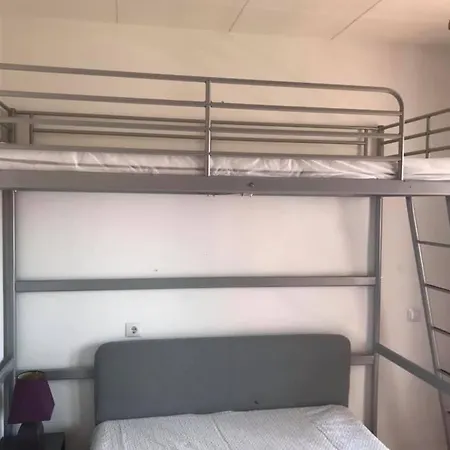 Charmante Maisonnette Avec Piscine Communautaire, Idéale Familiales Hébergement de vacances Roses